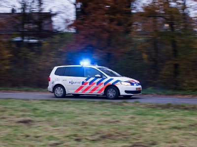 Politieauto met zwaailicht