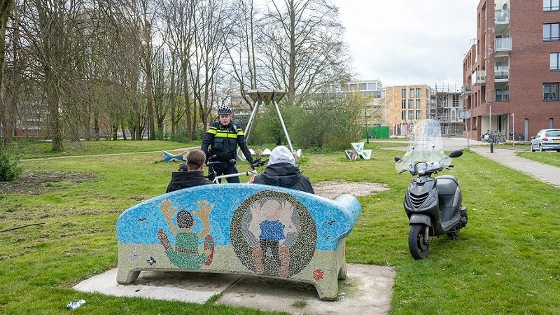 hangjongeren, jeugd, gesprek, nabijheid, Foto: Korpsmedia politie